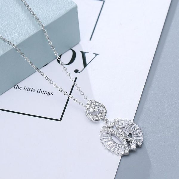 the europe and united states style necklace copper plating quality color inlay zircon collarbone chain ladies wear chains, Silver
the europe and united states style necklace copper plating quality color inlay zircon collarbone chain ladies wear chains, Silver