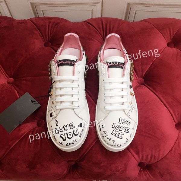 sneaker beig leather shoes running vintage red and green web stripe luxurys sneakers bi-color rubber sole classic casual shoe size35-45, Black
sneaker beig leather shoes running vintage red and green web stripe luxurys sneakers bi-color rubber sole classic casual shoe size35-45, Black