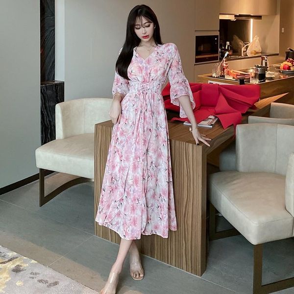 casual dresses floral print ruffles 2021 summer women v neck elastic waist lace up slim chiffon long beach holiday a line vestidos, Black;gray
casual dresses floral print ruffles 2021 summer women v neck elastic waist lace up slim chiffon long beach holiday a line vestidos, Black;gray