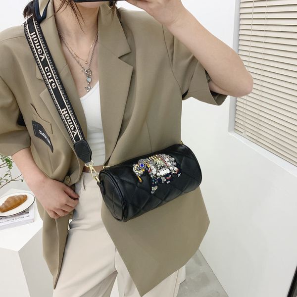 daily bag internet celebrity ins embroidery bag womens 2021 new korean style all-match messenger bag womens small high-grade western sty
daily bag internet celebrity ins embroidery bag womens 2021 new korean style all-match messenger bag womens small high-grade western sty