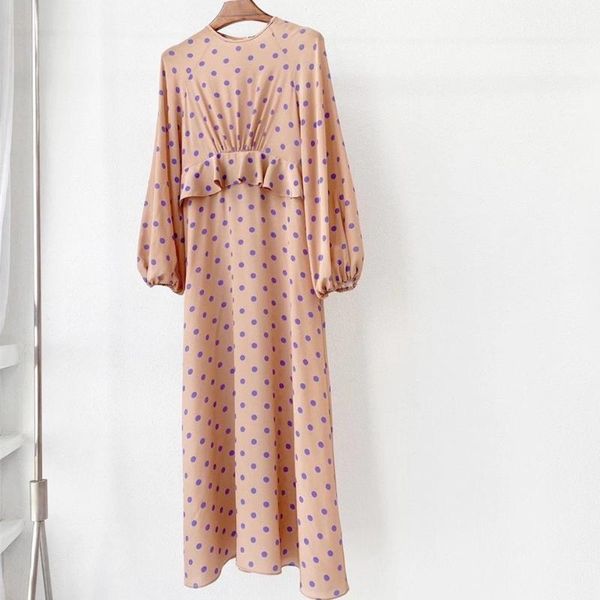 casual dresses women blouson sleeves waist frill flounce dot print silk midi dress in tan, Black;gray
casual dresses women blouson sleeves waist frill flounce dot print silk midi dress in tan, Black;gray