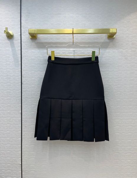 2021 new autumn winter designer skirts fashion brand same style dress luxury women a skirts 0918-4, Black
2021 new autumn winter designer skirts fashion brand same style dress luxury women a skirts 0918-4, Black
