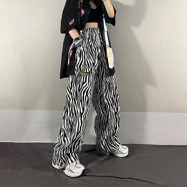 zebra stripes pattern trousers womens capris loose high waist thin straight printing wide leg female pant casual women pants jogger, Black;white
zebra stripes pattern trousers womens capris loose high waist thin straight printing wide leg female pant casual women pants jogger, Black;white