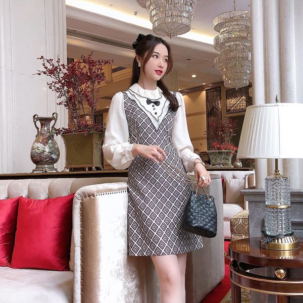 fall / winter retro plaid crew neck with wooden ear edge stitching sweet lady temperament women's dress 204002 casual dresses, Black;gray
fall / winter retro plaid crew neck with wooden ear edge stitching sweet lady temperament women's dress 204002 casual dresses, Black;gray