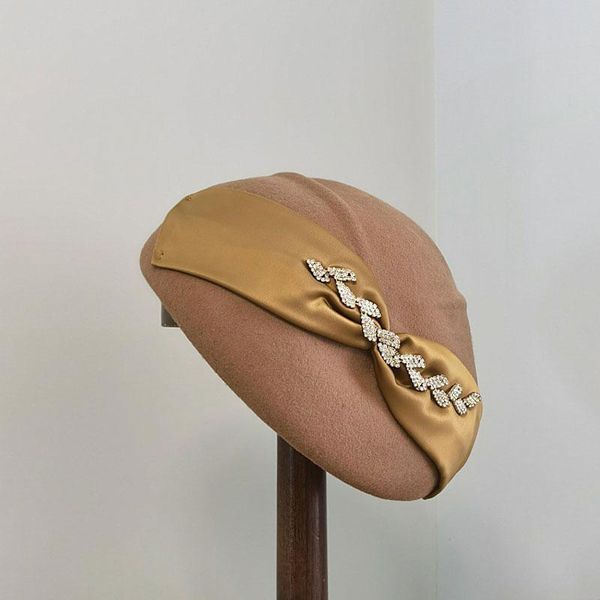 stingy brim hats elegant winter wool fedora hat for women beret rhinestone flower chain webbing formal dinner quality painter, Blue;gray
stingy brim hats elegant winter wool fedora hat for women beret rhinestone flower chain webbing formal dinner quality painter, Blue;gray