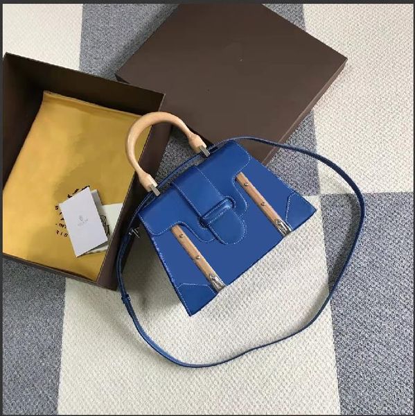 bags fashion luxurys designers crossbody womens handbags tote wallets card holder shoulder goya mini saigon bag box
bags fashion luxurys designers crossbody womens handbags tote wallets card holder shoulder goya mini saigon bag box