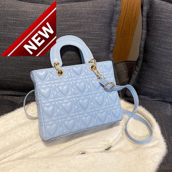 2022 new diana bag fashion net red versatile messenger female minority hand single shoulder high sense
2022 new diana bag fashion net red versatile messenger female minority hand single shoulder high sense