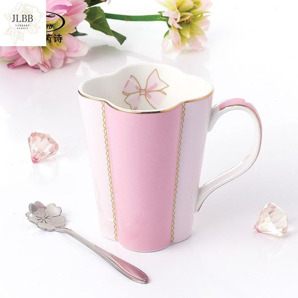 mugs clover office tea making ceramic cup mug spoon water black creative personality
mugs clover office tea making ceramic cup mug spoon water black creative personality