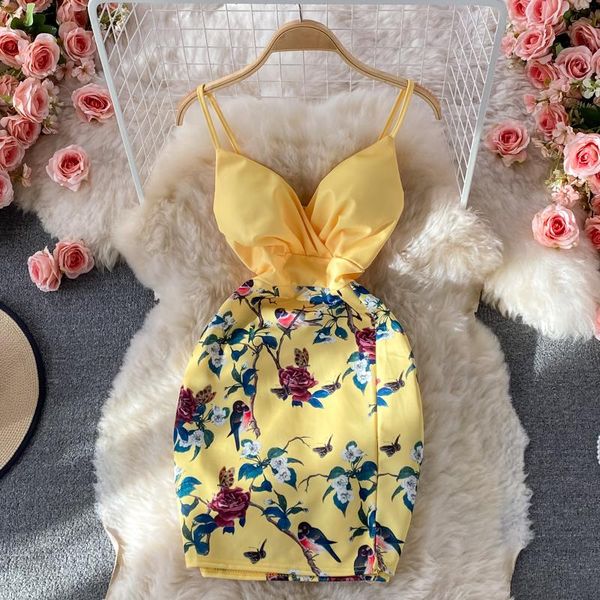 casual dresses women bra slip dress 2021 summer low cut v-neck backless waist close print splicing short buttock, Black;gray
casual dresses women bra slip dress 2021 summer low cut v-neck backless waist close print splicing short buttock, Black;gray