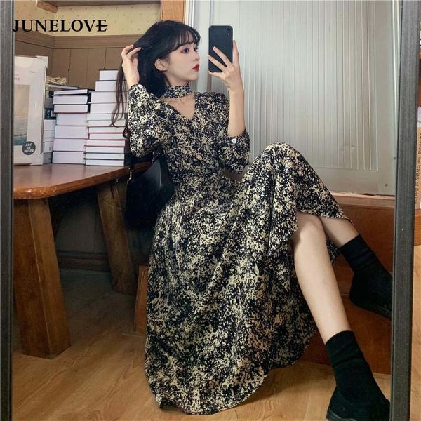 women french style vestido midi elegant print long sleeve empire v-neck vintage temperament feminino classy lady dress 210517, Black;gray
women french style vestido midi elegant print long sleeve empire v-neck vintage temperament feminino classy lady dress 210517, Black;gray