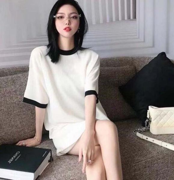 spring and summer dress h-type celebrity temperament small fragrance leisure style straight tube white knitting women loose, Black;gray
spring and summer dress h-type celebrity temperament small fragrance leisure style straight tube white knitting women loose, Black;gray