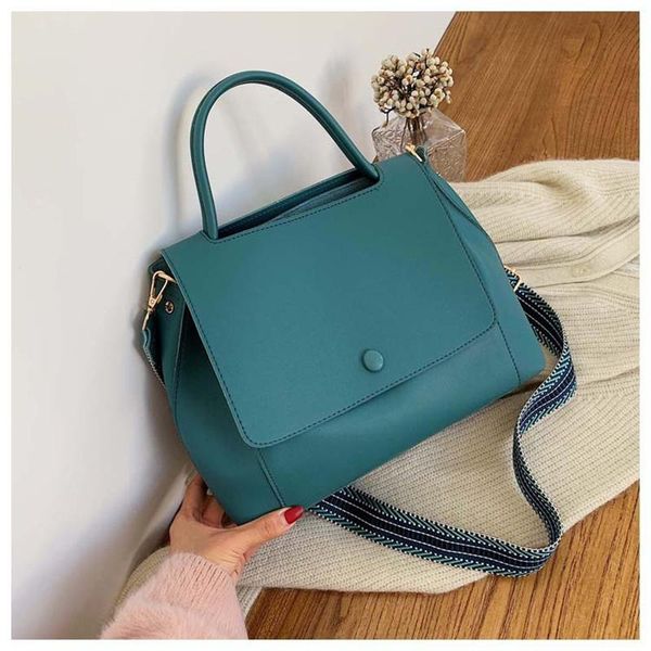 evening bags business travel women handbags wide strap pu leather large capacity shoulder bag female retro daily elegant crossbody
evening bags business travel women handbags wide strap pu leather large capacity shoulder bag female retro daily elegant crossbody