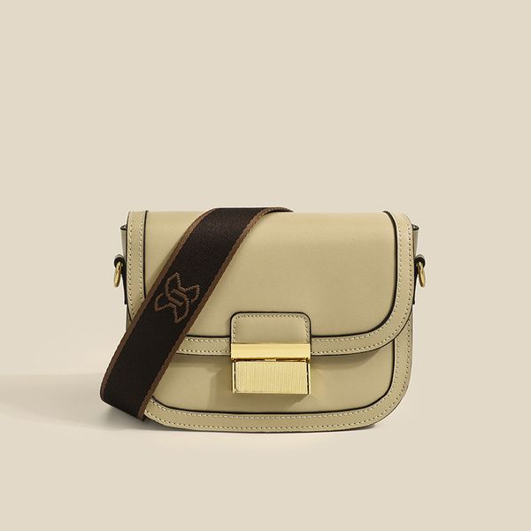 7a luxury designer crossbody cowhide leather tote bags for women handmade mini messenger trendy purses designers inspireds shoulder handbags
7a luxury designer crossbody cowhide leather tote bags for women handmade mini messenger trendy purses designers inspireds shoulder handbags