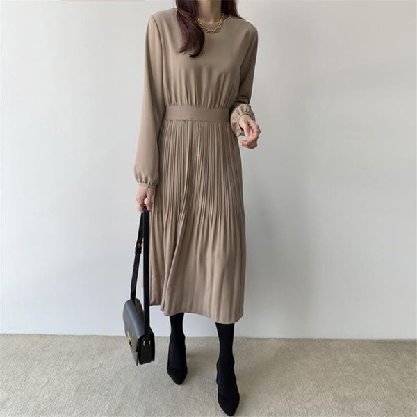 casual dresses elegant o-neck female dress women full sleeve elastic waist a-line office work pleated vestidos femme 2021, Black;gray
casual dresses elegant o-neck female dress women full sleeve elastic waist a-line office work pleated vestidos femme 2021, Black;gray