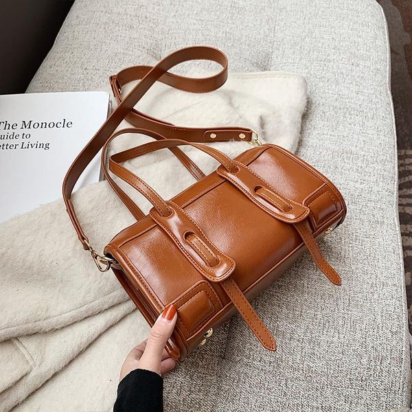 high-end retro female bag autumn and winter handbag 2021 fashion casual women's designer shoulder messenger bags
high-end retro female bag autumn and winter handbag 2021 fashion casual women's designer shoulder messenger bags