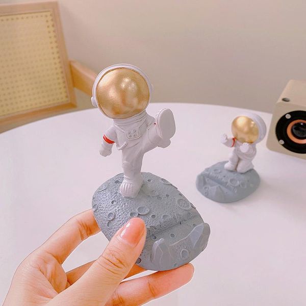 cell phone mounts & holders creative spaceman mobile tablet stand cartoon desksimple lazy girl heart gift ornaments
cell phone mounts & holders creative spaceman mobile tablet stand cartoon desksimple lazy girl heart gift ornaments