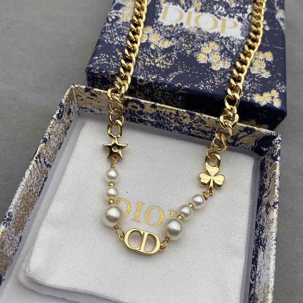 70% off family new star clover necklace female dijia letter pearl choker collar cuba chain, Silver
70% off family new star clover necklace female dijia letter pearl choker collar cuba chain, Silver