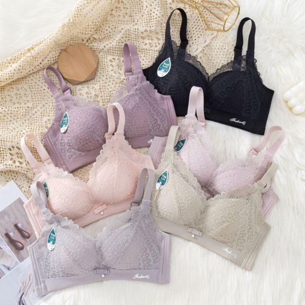 spring and summer new thin bra plus size push up breathable lace vest womens underwear wireless bra, Black;white
spring and summer new thin bra plus size push up breathable lace vest womens underwear wireless bra, Black;white