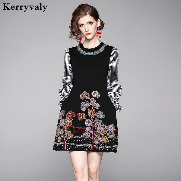casual dresses stripes bell sleeve joint embroidery dress womens arrival 2021 robe short party moulante femme k6566, Black;gray
casual dresses stripes bell sleeve joint embroidery dress womens arrival 2021 robe short party moulante femme k6566, Black;gray
