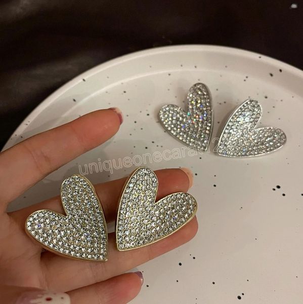 simple full crystal metal heart geometric stud earring for women trendy gold silver color rhinestone wedding jewelry, Golden;silver
simple full crystal metal heart geometric stud earring for women trendy gold silver color rhinestone wedding jewelry, Golden;silver