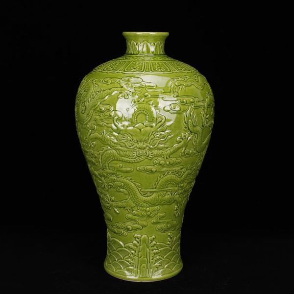 vases jingdezhen imitation of the qianlong style antique porcelain dragon relief meiping vase chinese classical decoration
vases jingdezhen imitation of the qianlong style antique porcelain dragon relief meiping vase chinese classical decoration