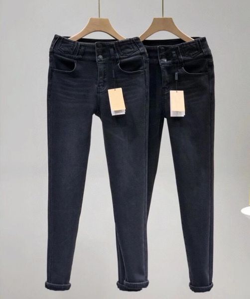 women's pants & capris 2021 latest fashion stretch close-fitting, Black;white
women's pants & capris 2021 latest fashion stretch close-fitting, Black;white