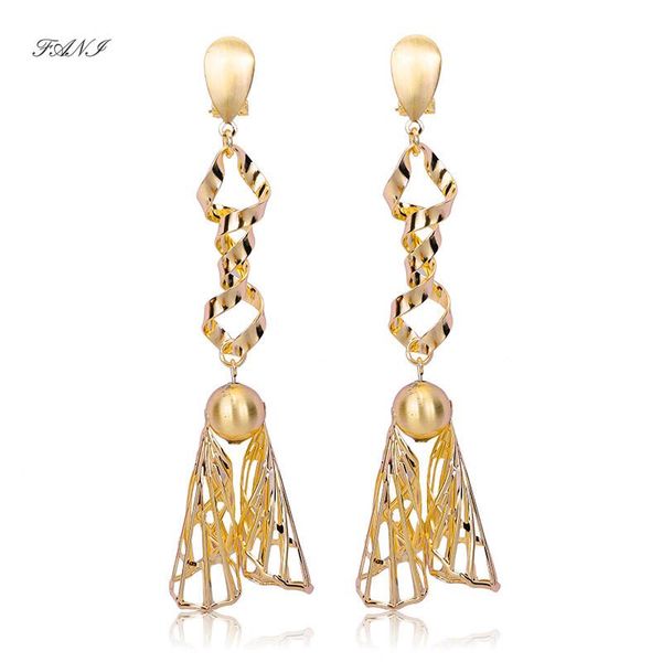 fani fashion jewelry 2021 brand women's long drop dangle earrings exquisite geometric for wedding party daily wear & chandelier, Silver
fani fashion jewelry 2021 brand women's long drop dangle earrings exquisite geometric for wedding party daily wear & chandelier, Silver