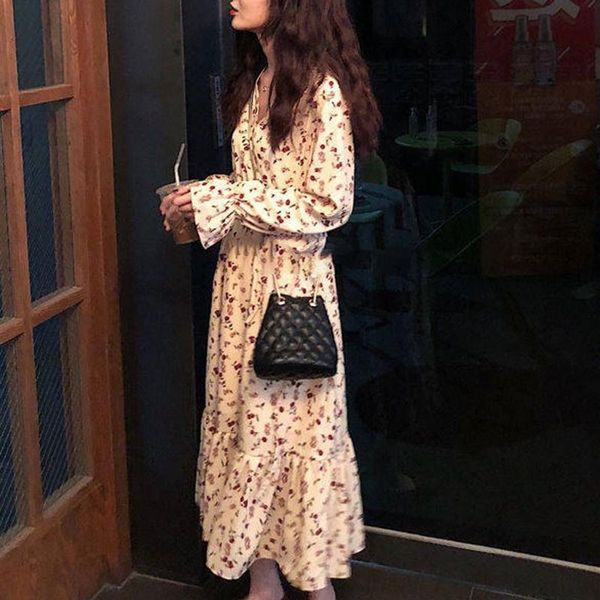 summer dress women chiffon vintage floral print long sleeve v-neck pleated office beach dresses party vestidos#j30 casual, Black;gray
summer dress women chiffon vintage floral print long sleeve v-neck pleated office beach dresses party vestidos#j30 casual, Black;gray