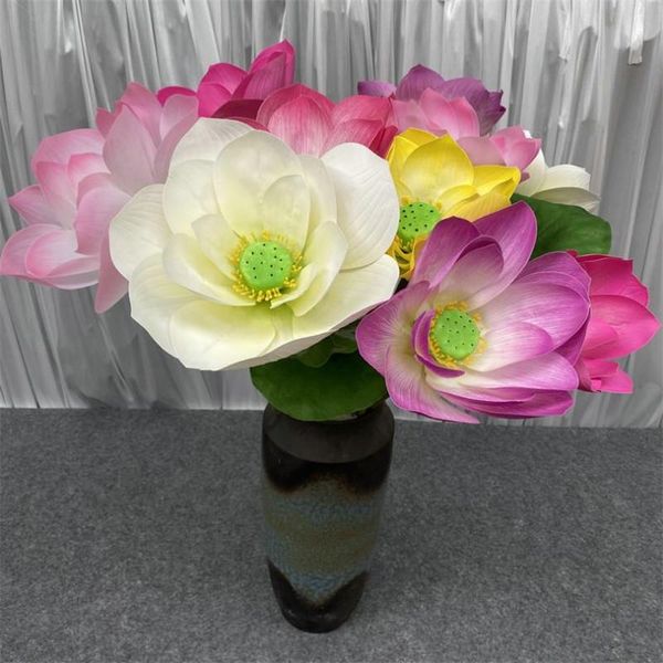 7pcs fake single stem latex lotus 32.68" length simulation real touch nelumbo sp for wedding home decorative artificial flowers & wreat
7pcs fake single stem latex lotus 32.68" length simulation real touch nelumbo sp for wedding home decorative artificial flowers & wreat