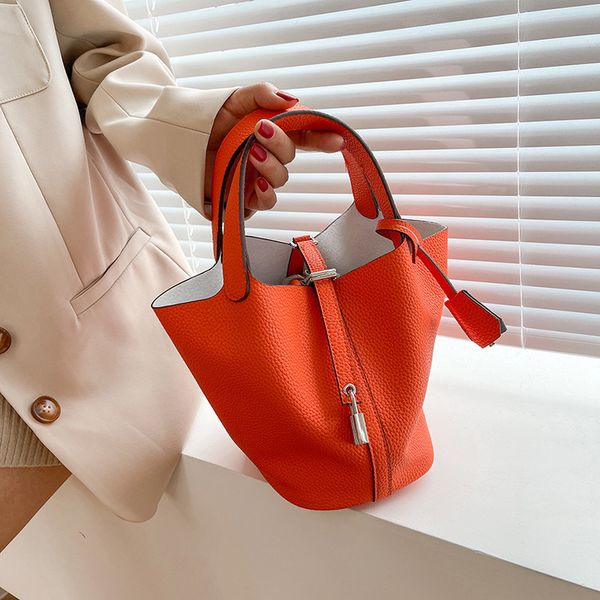vegetable basket bag simple leisure hand women's new hand classic bucket bag outlets
vegetable basket bag simple leisure hand women's new hand classic bucket bag outlets