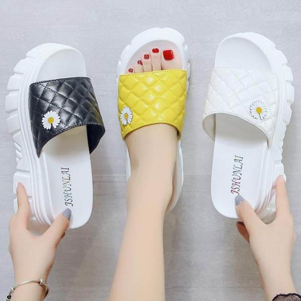 slippers daisy outside slip on microfiber women flower flipflops shoes woman platform sandals appliques muffins slides femme2021, Black
slippers daisy outside slip on microfiber women flower flipflops shoes woman platform sandals appliques muffins slides femme2021, Black