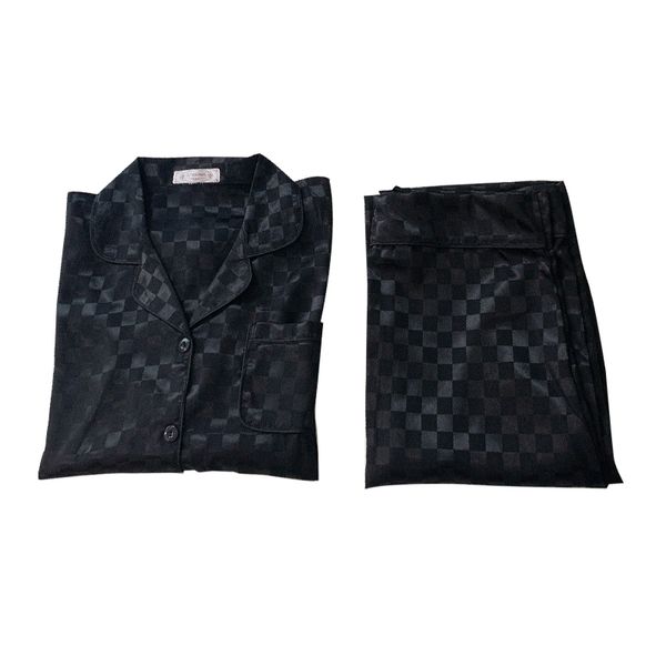 2021 new pajamas spring / summer sleepwear autumn ice silk long sleeve trousers suit womens nightwear white plaid pyjamas set, Black;red
2021 new pajamas spring / summer sleepwear autumn ice silk long sleeve trousers suit womens nightwear white plaid pyjamas set, Black;red