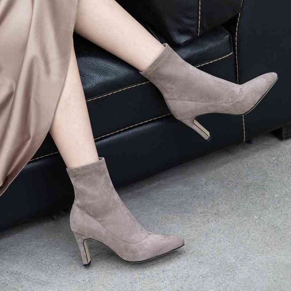 winter suede women boots pointed toe heel stretch shoes short women's solid color sock 210507, Black
winter suede women boots pointed toe heel stretch shoes short women's solid color sock 210507, Black