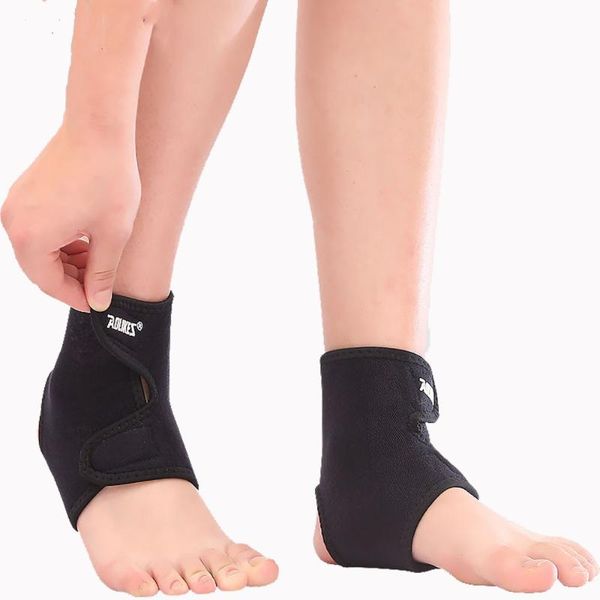 pair pressurize strap ankle protectors breathable anti-sprain guards brace football sports basketball support. support, Blue;black
pair pressurize strap ankle protectors breathable anti-sprain guards brace football sports basketball support. support, Blue;black