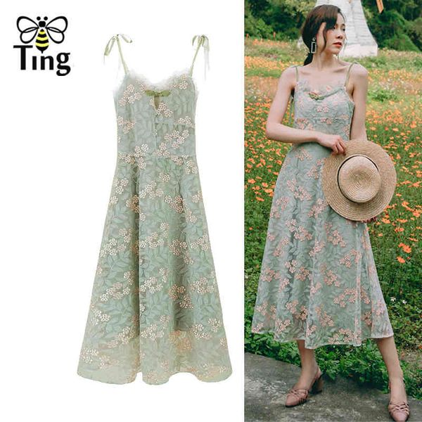 summer luxury flower leaf embroidery party dresses fresh green color strap tie up long dress a line vestidos chic street 210513, Black;gray
summer luxury flower leaf embroidery party dresses fresh green color strap tie up long dress a line vestidos chic street 210513, Black;gray