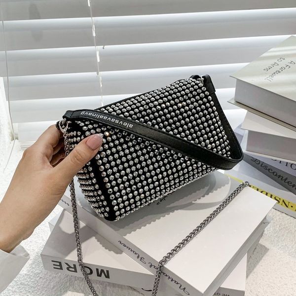 women messenger bag luxury glitter design womens shoulder bag mini ladies handbag metal chain girl phone bag crossbody bags
women messenger bag luxury glitter design womens shoulder bag mini ladies handbag metal chain girl phone bag crossbody bags