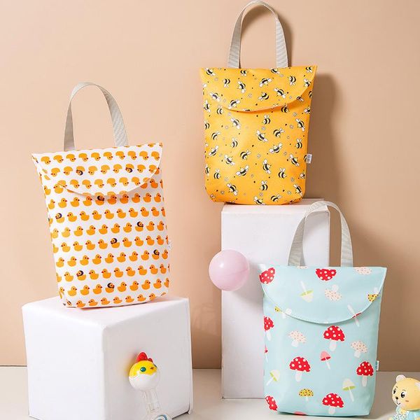 diaper bags fashion prints baby waterproof reusable wet dry nappy package bag infant pocket for mommy portable tote
diaper bags fashion prints baby waterproof reusable wet dry nappy package bag infant pocket for mommy portable tote
