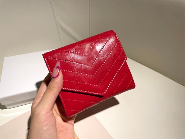 designers men and women purse leather short luxury brand card money pure color hand classic size 11-8-2cm, Red;black
designers men and women purse leather short luxury brand card money pure color hand classic size 11-8-2cm, Red;black