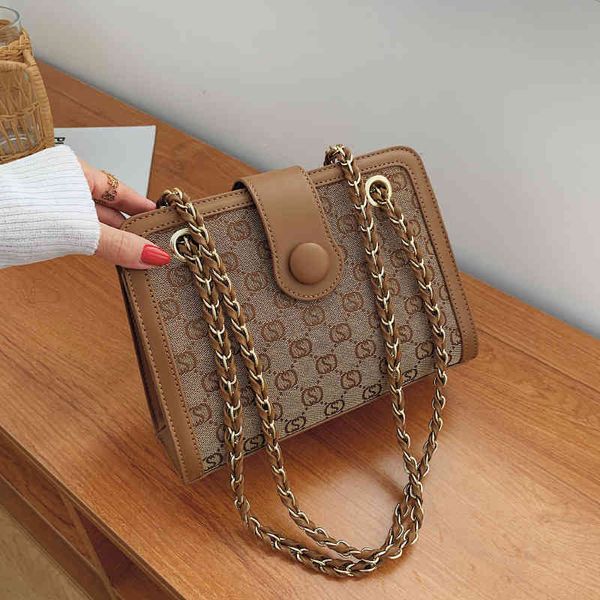 2022 latest models handbag wholesale large capacity women's autumn and winter versatile atmosphere commuter tot armpit shoulder bag urh
2022 latest models handbag wholesale large capacity women's autumn and winter versatile atmosphere commuter tot armpit shoulder bag urh