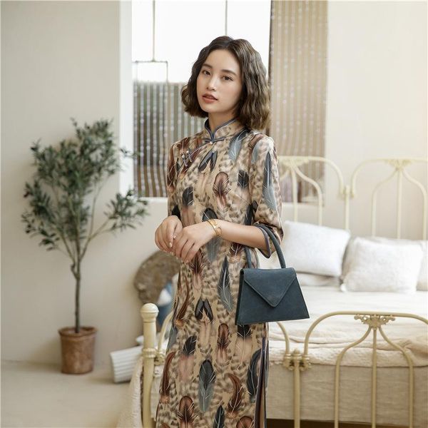 chinese qipao classic 2021 autumn/winter suede modified cheongsam vintage style young slim dress b403 ethnic clothing, Red
chinese qipao classic 2021 autumn/winter suede modified cheongsam vintage style young slim dress b403 ethnic clothing, Red