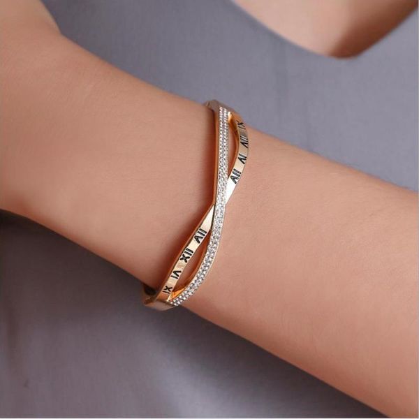 bangle with word roma number carving gold silver color plated 8 shape white crystal setting woman gift, Black
bangle with word roma number carving gold silver color plated 8 shape white crystal setting woman gift, Black