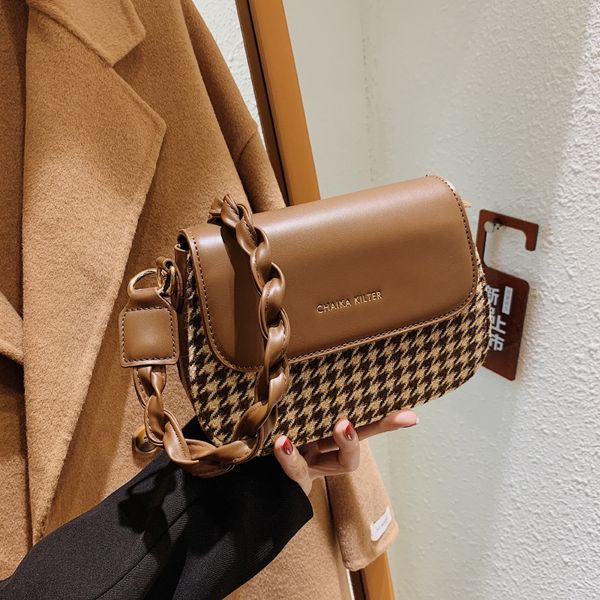 small bag women's autumn and winter 2021 tide stone armpit shoulder thousand bird lattice messenger small square
small bag women's autumn and winter 2021 tide stone armpit shoulder thousand bird lattice messenger small square