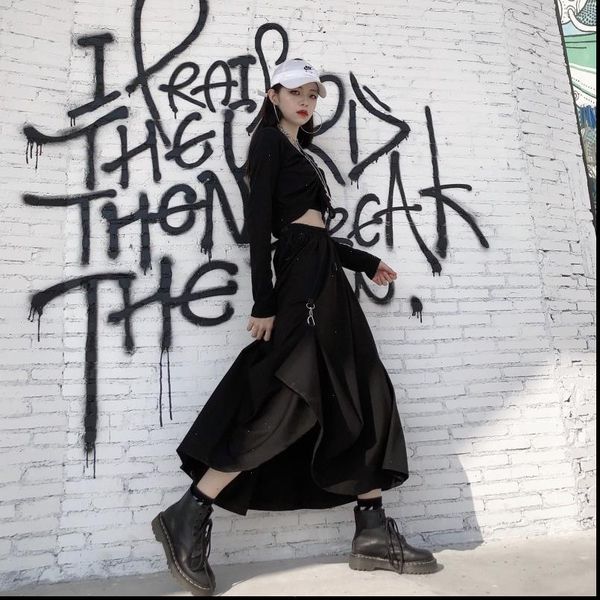 harajuku punk style fashion womens skirts high waist splicing buckle irregular gothic skirt black streetwear
harajuku punk style fashion womens skirts high waist splicing buckle irregular gothic skirt black streetwear