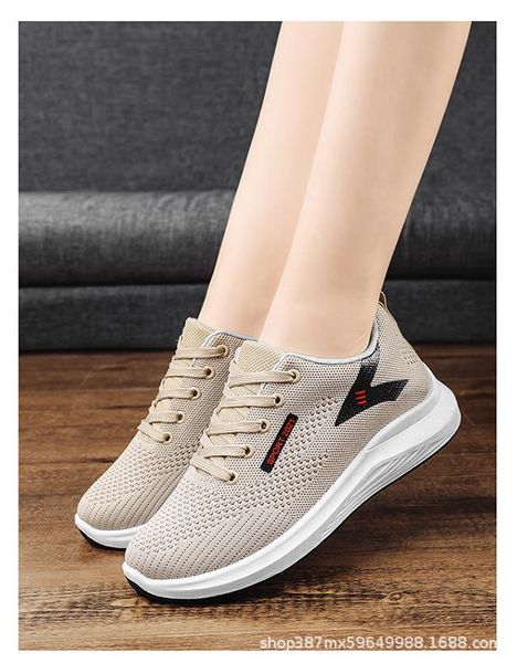 women's shoes autumn 2021 new breathable soft-soled running shoes casual sports shoe women zd209
women's shoes autumn 2021 new breathable soft-soled running shoes casual sports shoe women zd209