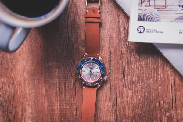 wristwatches bronze soil/earth nh36 tuna diver automatic wristwatch marinemaster cusn8 white dial v2, Slivery;brown
wristwatches bronze soil/earth nh36 tuna diver automatic wristwatch marinemaster cusn8 white dial v2, Slivery;brown