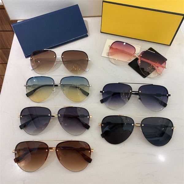 fashion designed women's sunglasses gold metal frame gradient lens adult, White;black
fashion designed women's sunglasses gold metal frame gradient lens adult, White;black