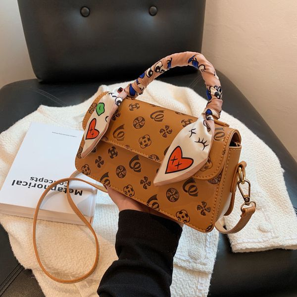 shopping fashion indentation small square bag 2021 new fashion all-match high sense messenger womens bag internet celebrity personalized sma
shopping fashion indentation small square bag 2021 new fashion all-match high sense messenger womens bag internet celebrity personalized sma