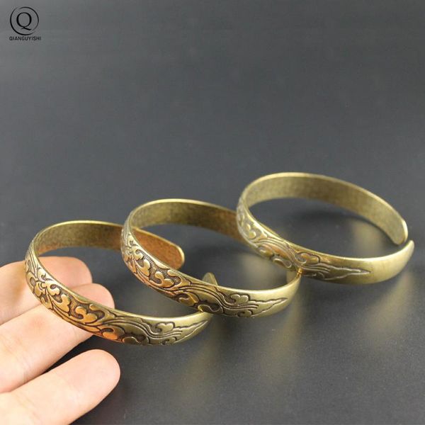 bangle retro brass flower pattern princess classic pure copper open bracelet ancient women wristband decor valentine's day gifts, Black
bangle retro brass flower pattern princess classic pure copper open bracelet ancient women wristband decor valentine's day gifts, Black