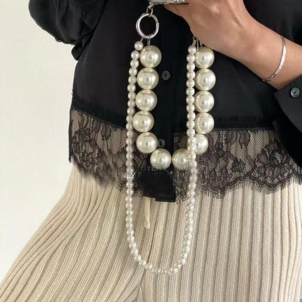 fashion a east elegant gate big pearl chain strap mobile phone pendant handbag bag decoration with silver buckle parts & accessories, Black
fashion a east elegant gate big pearl chain strap mobile phone pendant handbag bag decoration with silver buckle parts & accessories, Black