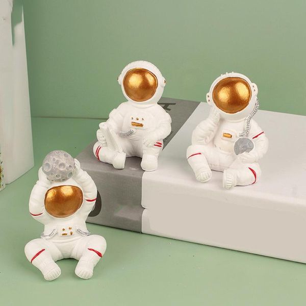 hooks & rails astronaut shaped plug storage rack punch-wall-mounted resin power cord key small object hook wall decor
hooks & rails astronaut shaped plug storage rack punch-wall-mounted resin power cord key small object hook wall decor